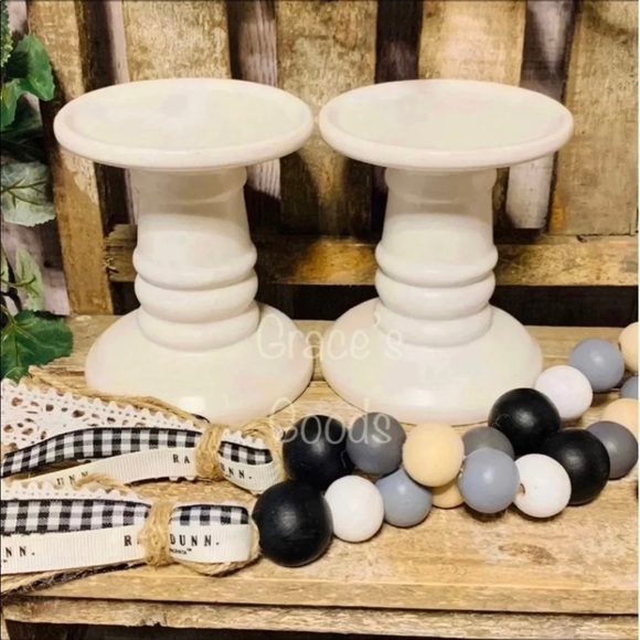 2 Farmhouse White Ceramic Risers/Pedestals - Picture 7 of 8